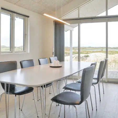 Four-bedroom Holiday In Holiday home *